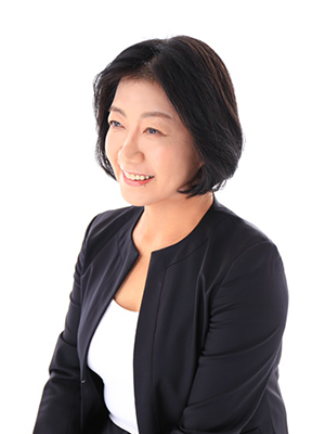 佐山友萌子