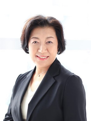 佐山友萌子